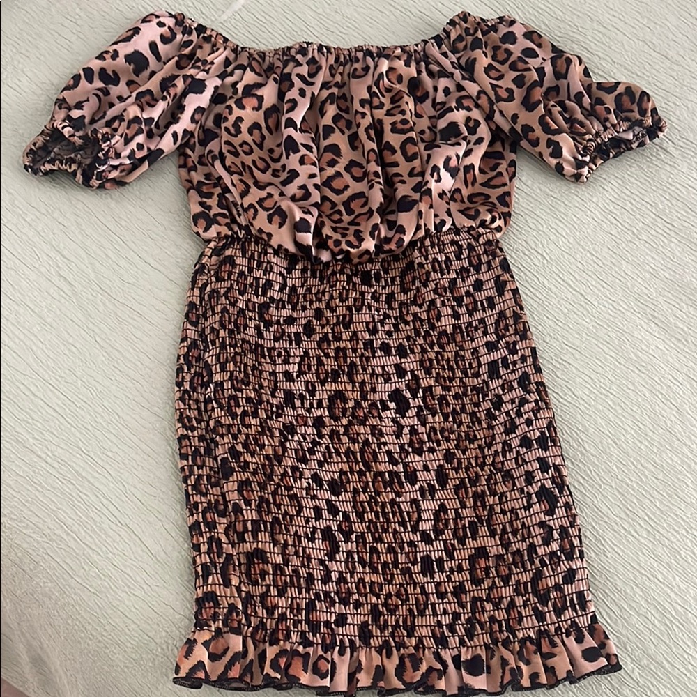 Animal print Off-Shoulder Smocked Bodycon Dress